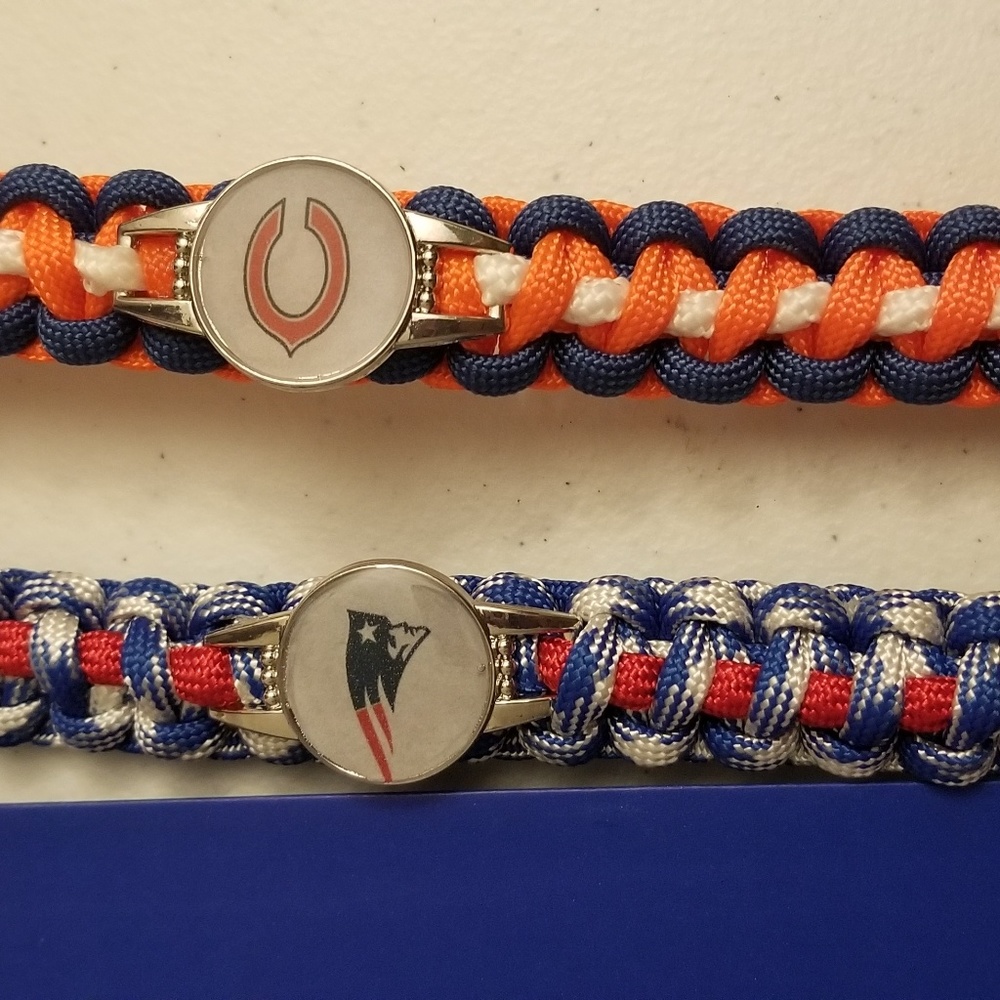 Personalized handcrafted PICTURE Paracord bracelet